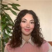 Étudiante en Master 2, de langue maternelle française, propose des cours de français pour enfants, adultes et étrangers en idf.